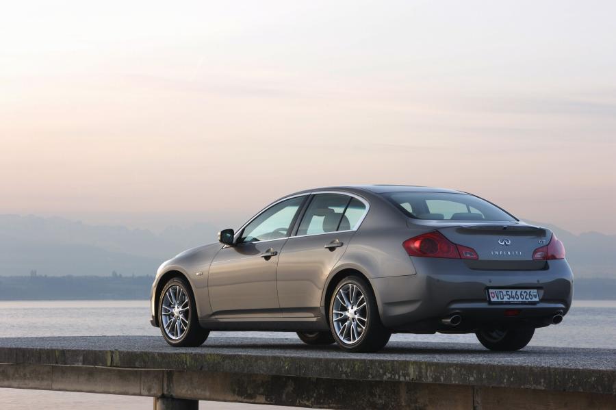  Infiniti G37 2010 года  (EU) (фото 51 из 53)